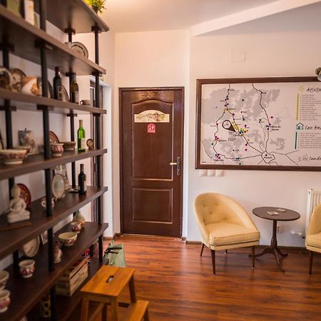 Casa Din Plai Bed & Breakfast Provita de Sus Ngoại thất bức ảnh